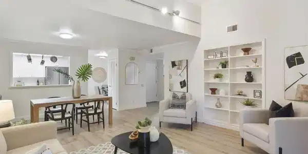 2316 Heathrow Pl