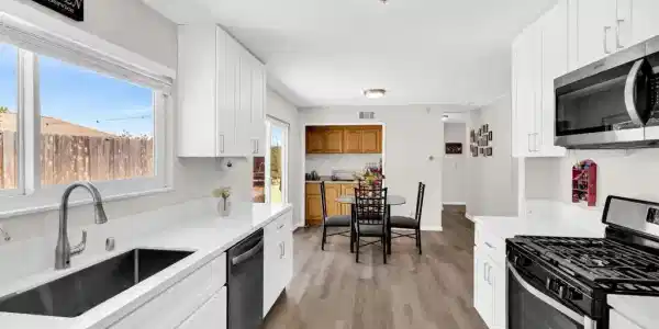 4077 Marcwade