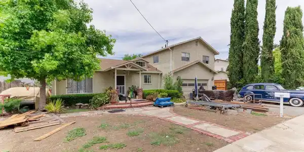 457 Gilda Ave