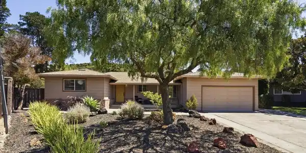 12 Teakwood Ct