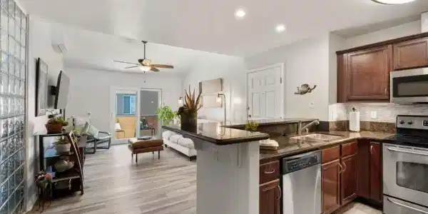 5402 Balboa Arms