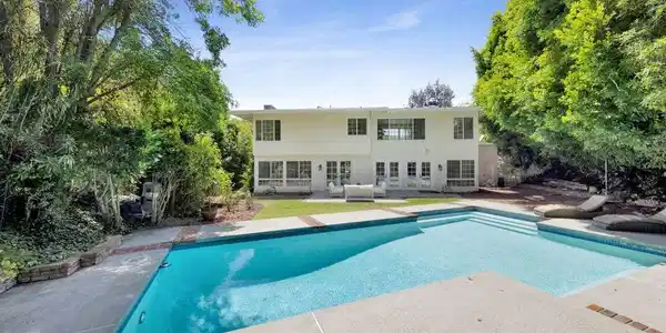 2460 Pesquera Drive