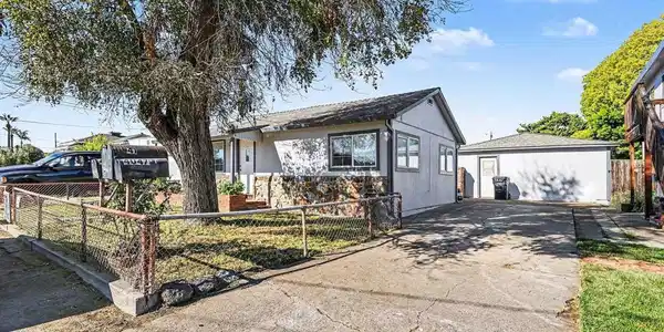 4041 Ellis Rd