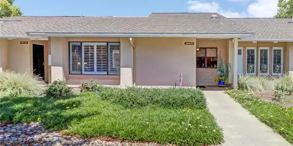 8566 Fallbrook Cir, 706-B