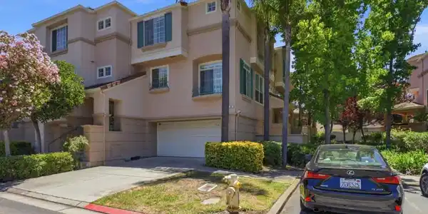 352 Montecito Way