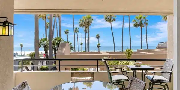 1200 Pacific Coast Highway