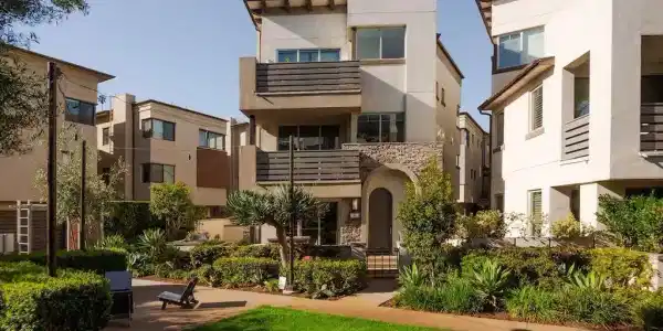 5846 N Lantern Court