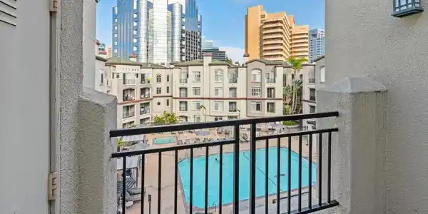 9229 Regents