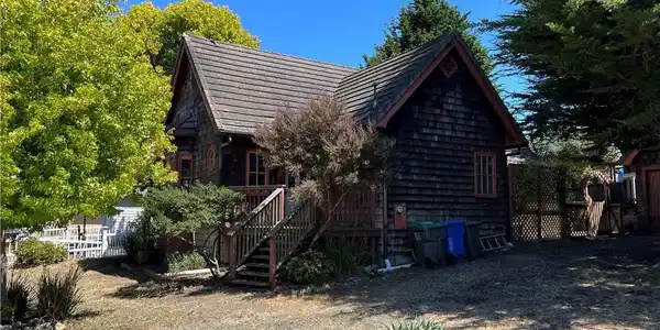 2936 Burton Drive
