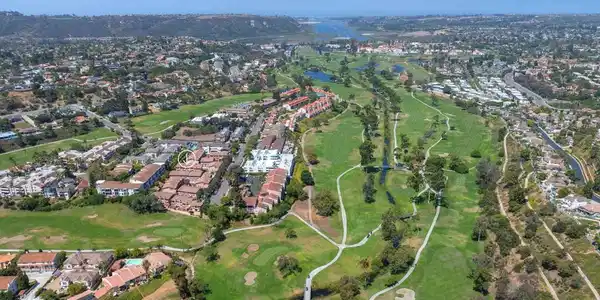 2569 Navarra Dr