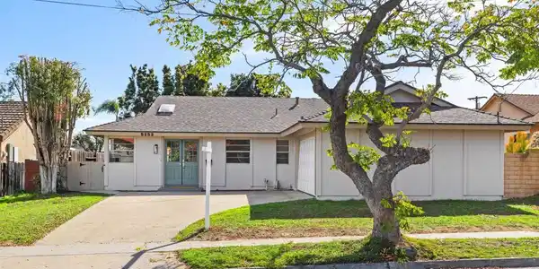 5253 Diane Ave