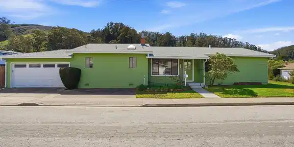 1372 Alicante Drive
