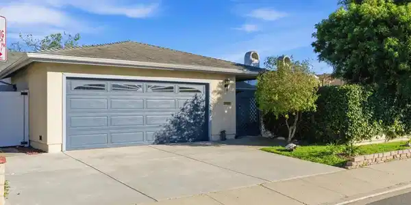 2662 Amy Place