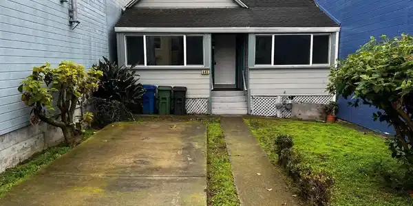 445 Vista Grande Ave