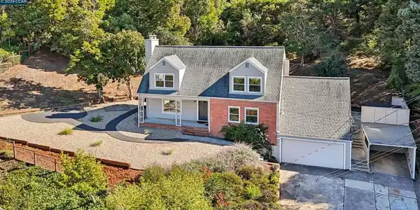 9 Clotilda Ct