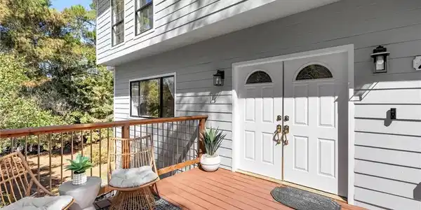 2146 Cowper Street