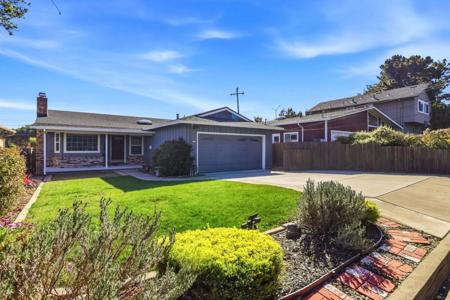 3421 Lodge Drive
