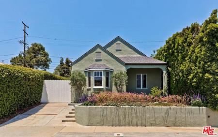 839 Commonwealth Avenue