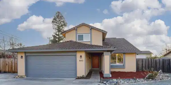 803 Ulmeca Pl