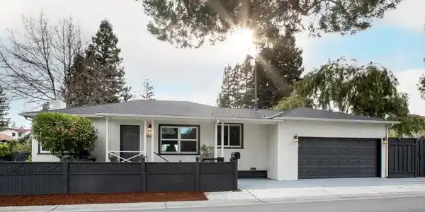 2036 Barney Avenue