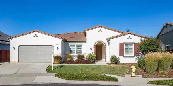 133 Clear Lake Ct