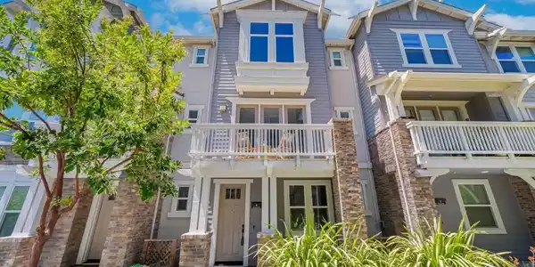 822 Julian Terrace