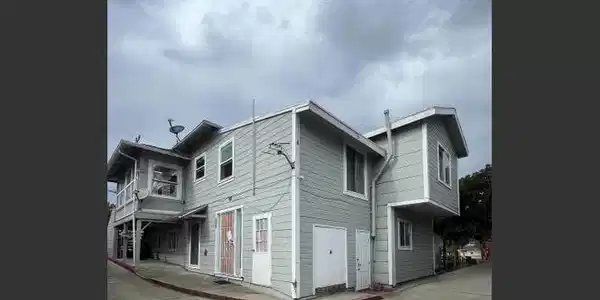 2158 High Street