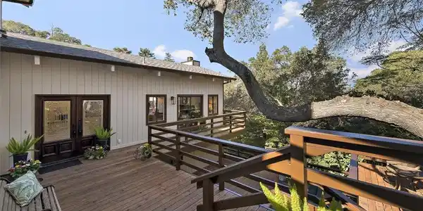150 Winding Way