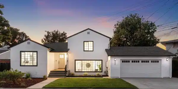 904 Larkspur Drive