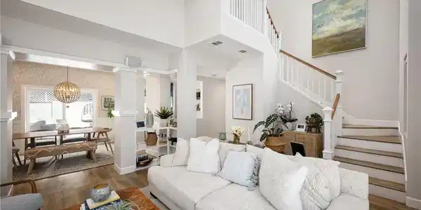 1603 Sea Horse Circle