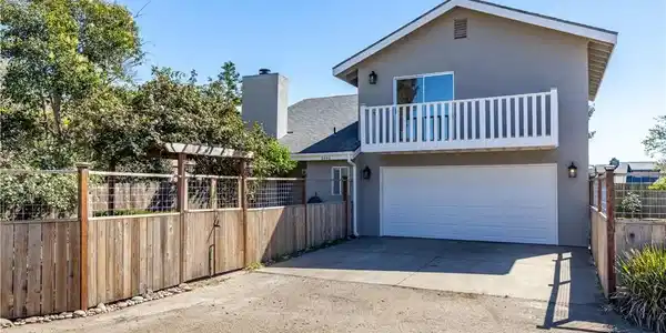 2440 Darien Court