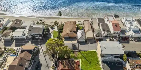 1081 South Coast Highway