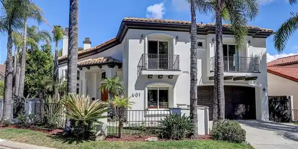 601 Calle De Arboles