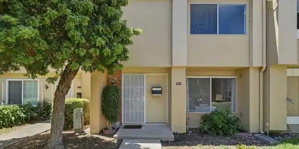 4246 Solar Cir