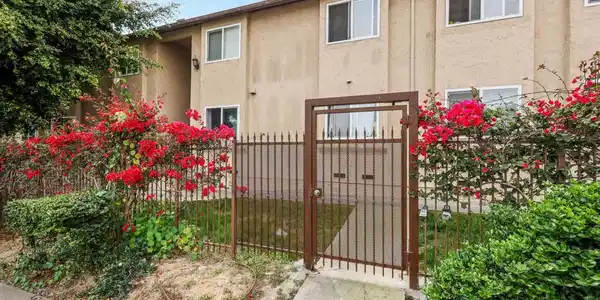 3285 Ocean View Blvd