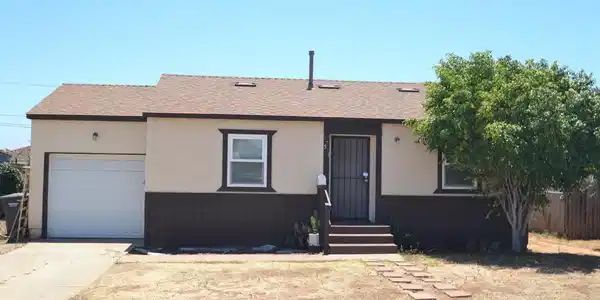 521 Dahlia Ave