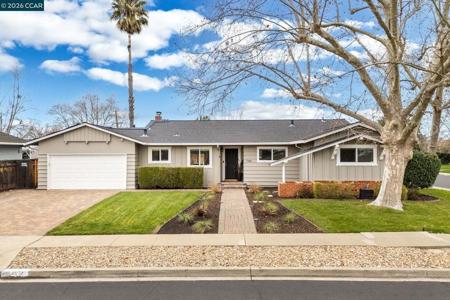 1765 Glazier Dr