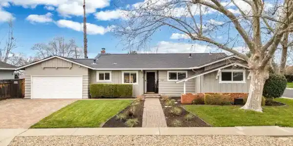 1765 Glazier Dr