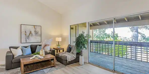 355 Parkview Ter