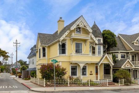 132 Forest Avenue