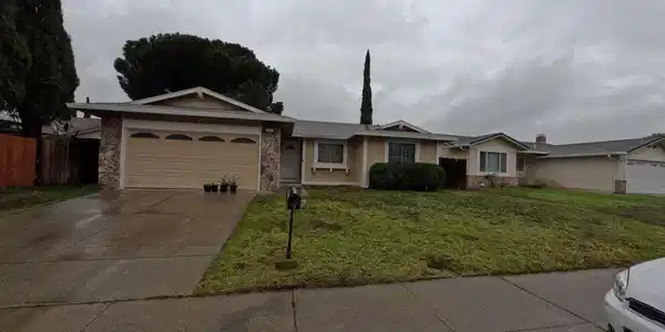 2121 2121 Apricot Ct