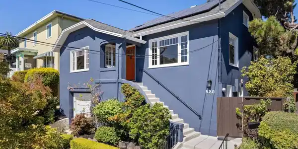 580 Kenmore Ave