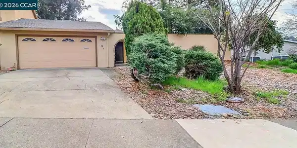 116 Woodview Ct