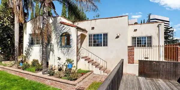 1186 Mcclellan Drive