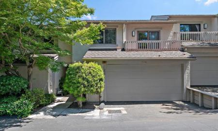 206 Sand Hill Circle
