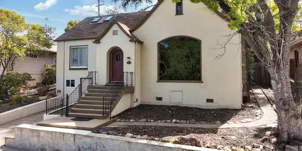 120 Sunset Ave