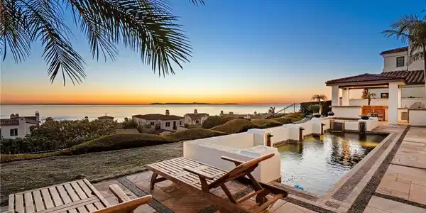 14 Rockshore Bluff