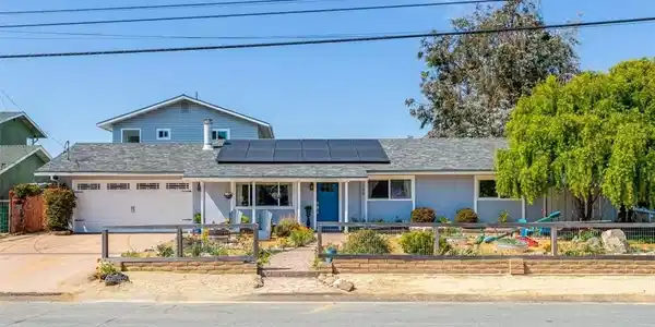748 Woodland