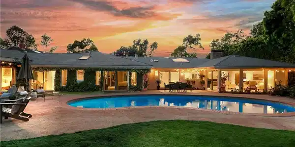 27424 Rainbow Ridge