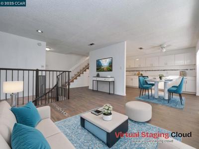 165 Oddstad Dr